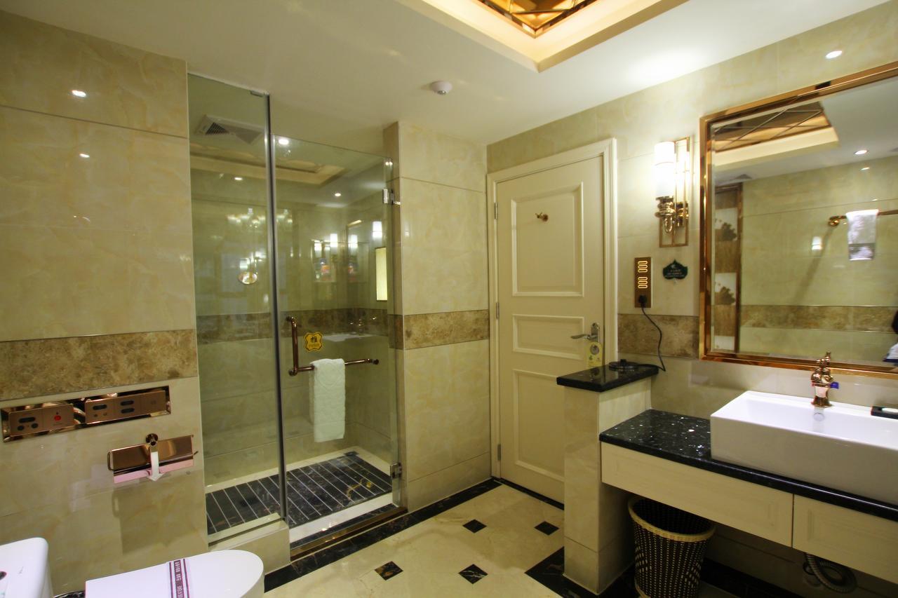 Jin Long Wan Hao Hotel Wuzhou Bagian luar foto